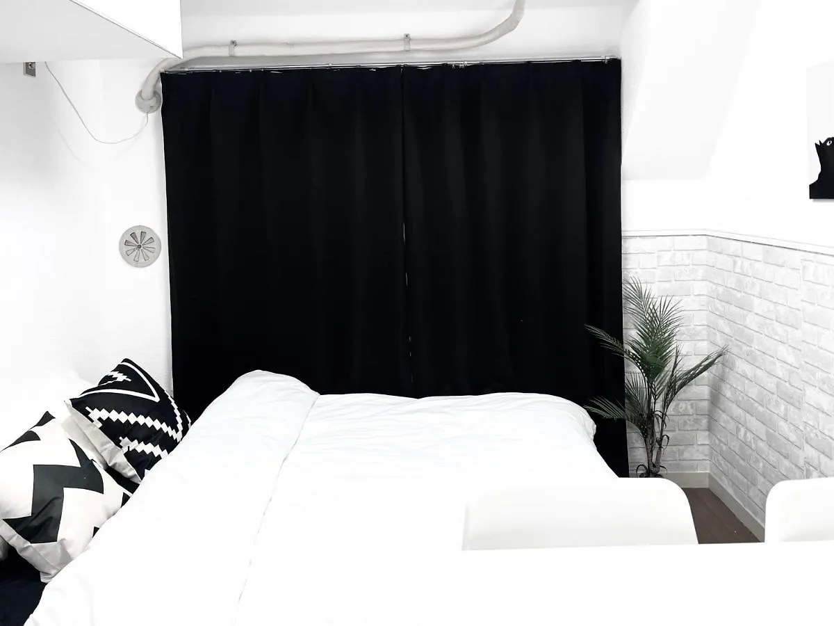 Ikebukuro Sugamo 302 Apartment Tokyo Japan